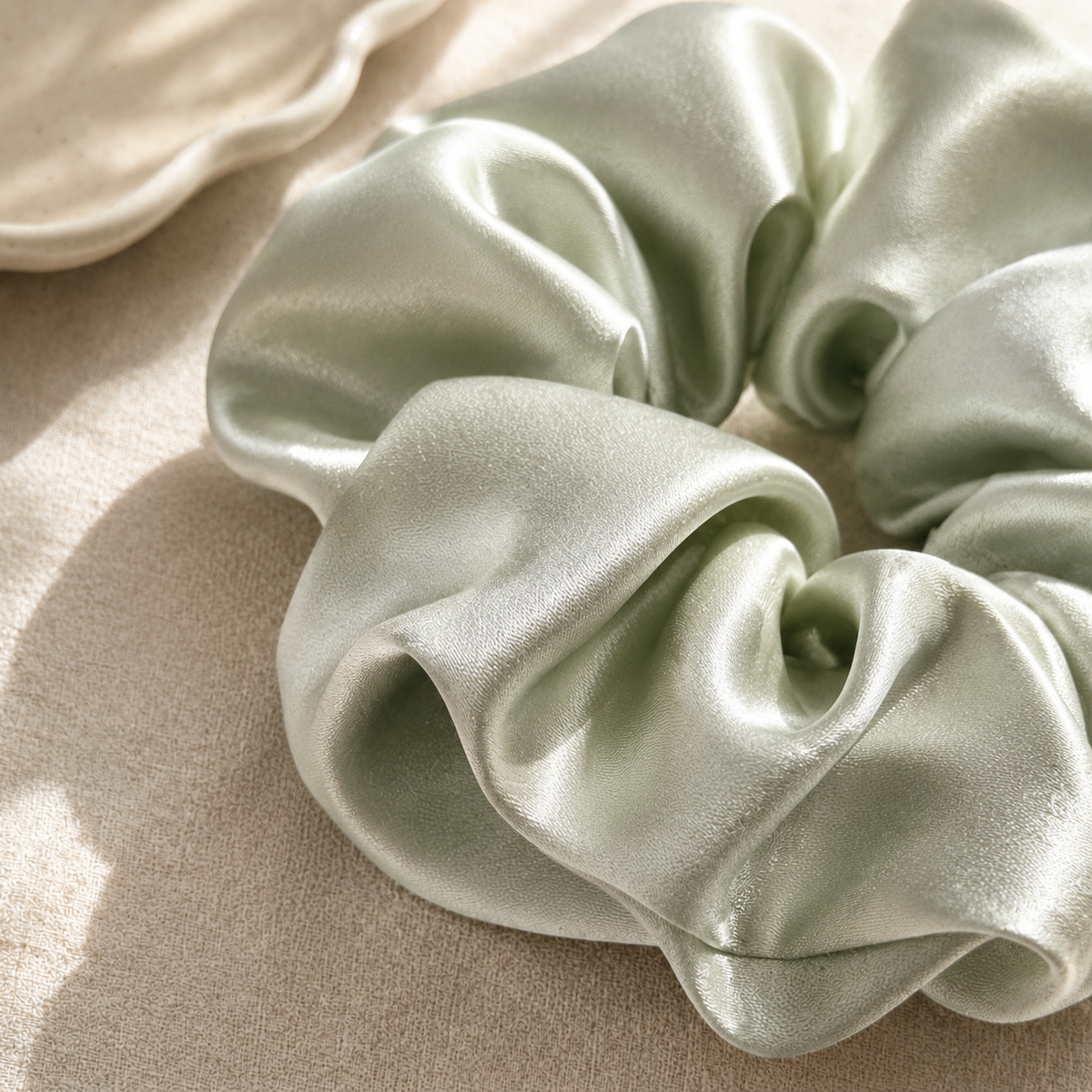 Mint Classic – 30 Momme Mulberry Silk Scrunchie